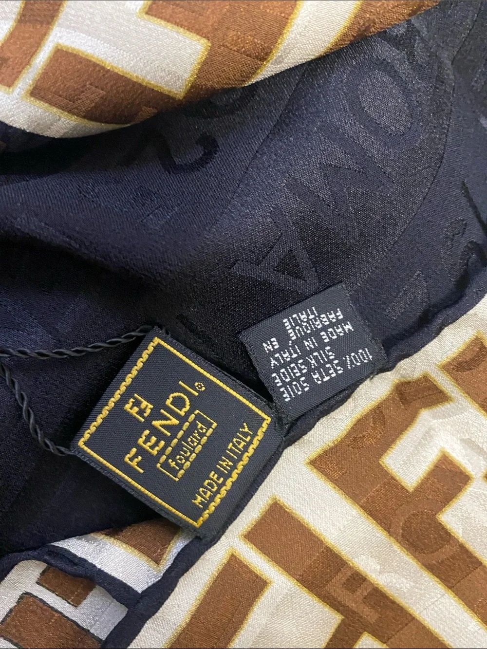 Fendi exclusive Black Scarf with Yellow Outlined 'FF' Logo limited edition NWB - Picture 3 of 11